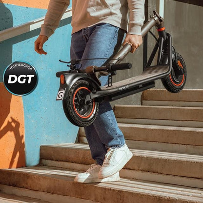 Patinete eléctrico con base ultrawide, potencia máxima de 700W