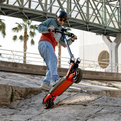 Patinete eléctrico de alta gama. Con 1500 W