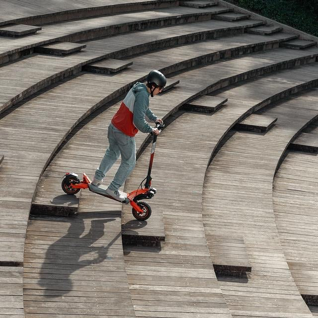 Patinete eléctrico de alta gama. Con 1500 W