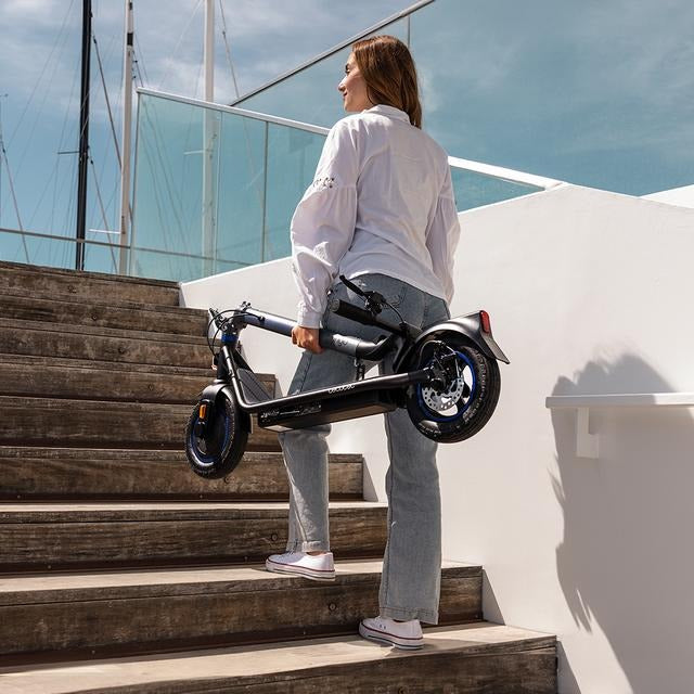 Patinete eléctrico con potencia máxima de 630 W