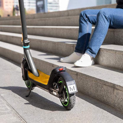 Patinete eléctrico con potencia máxima de 700 W